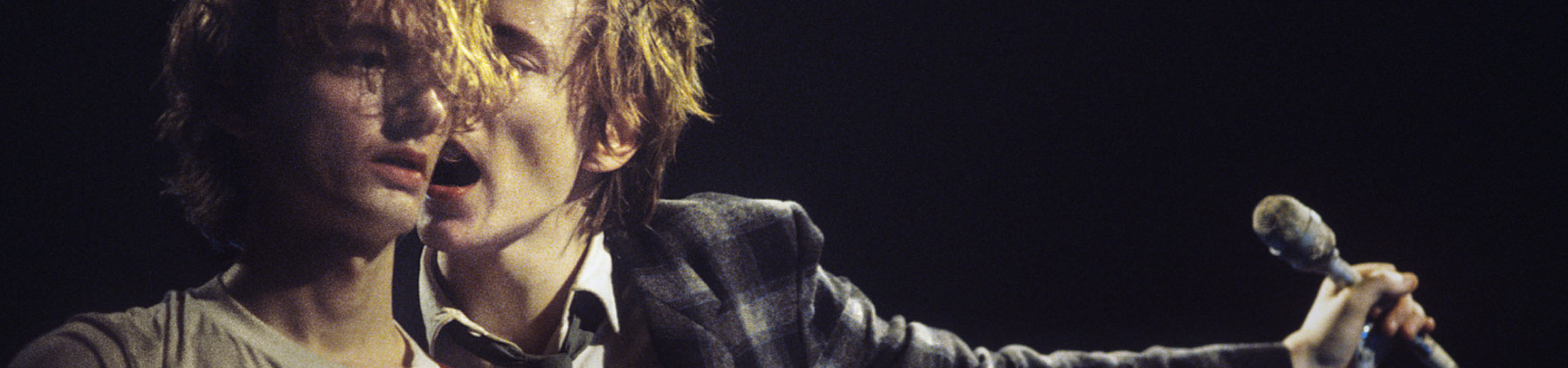 Punks-Influence-on-Independent-Publishing-and-Zine-Culture-header2-2.jpg